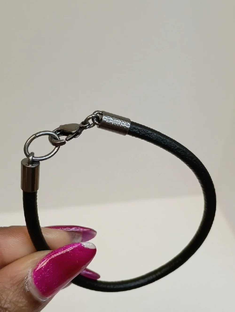 DKNY Black Leather Bracelet Silver Tone Clasp Men’s Minimalist